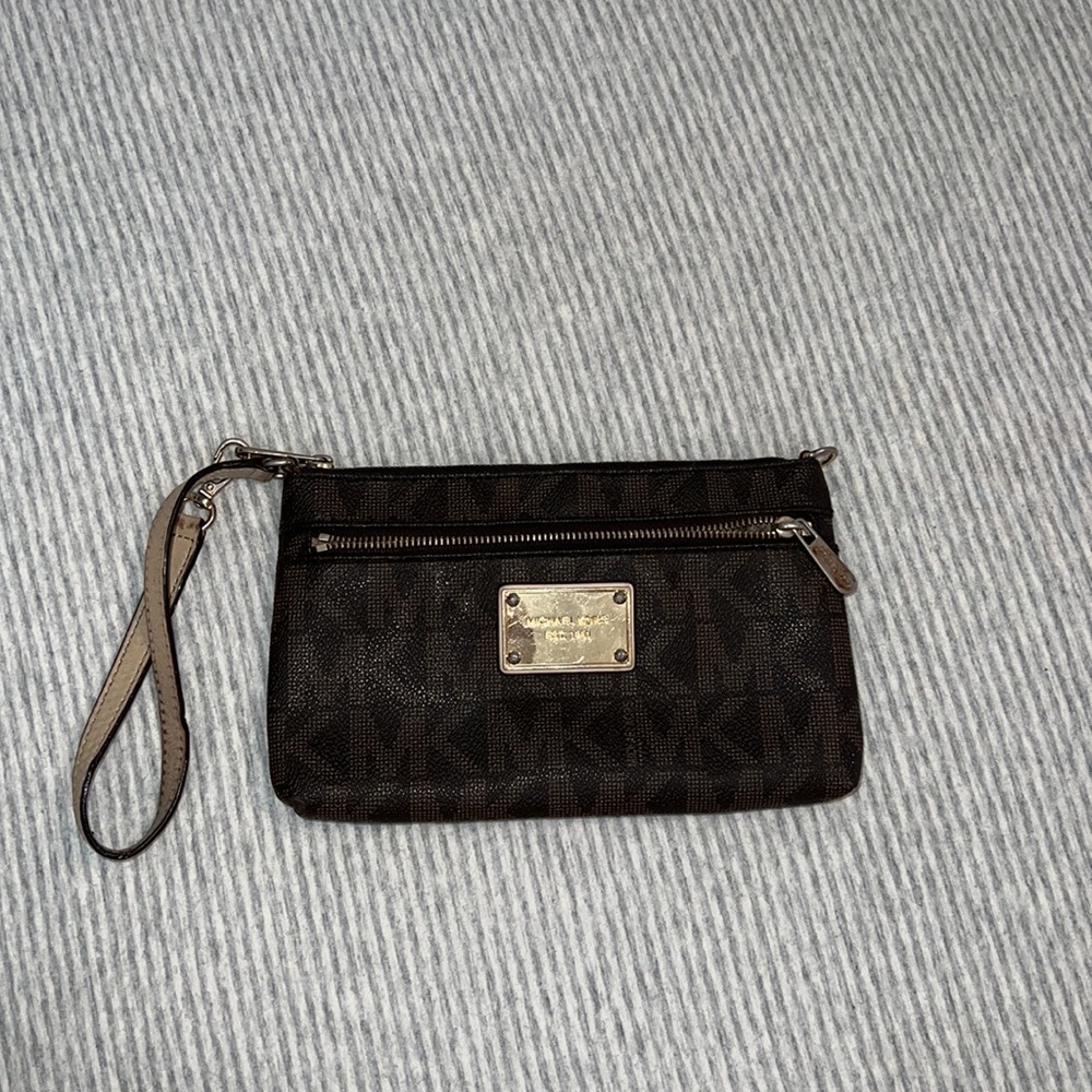 MK wristlet